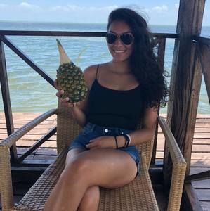 Meet your Posher, Kaitlyn